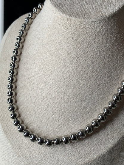 Perles d’acier